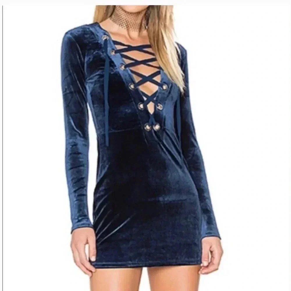 revolve blue long sleeve dress NBD | Dresses | Nbd Velvet Size Xs Lace Up Deep V Color:As on photo oct-24 The Champagne Bow Gown